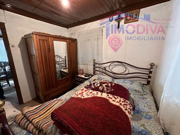 Image No.15-3 Bed House for sale