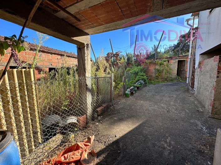 Image No.21-3 Bed House for sale