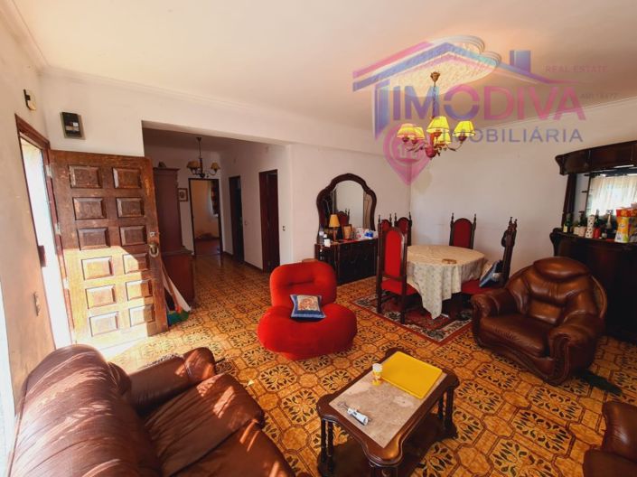 Image No.16-5 Bed House for sale