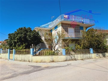 1 - Ansião, House
