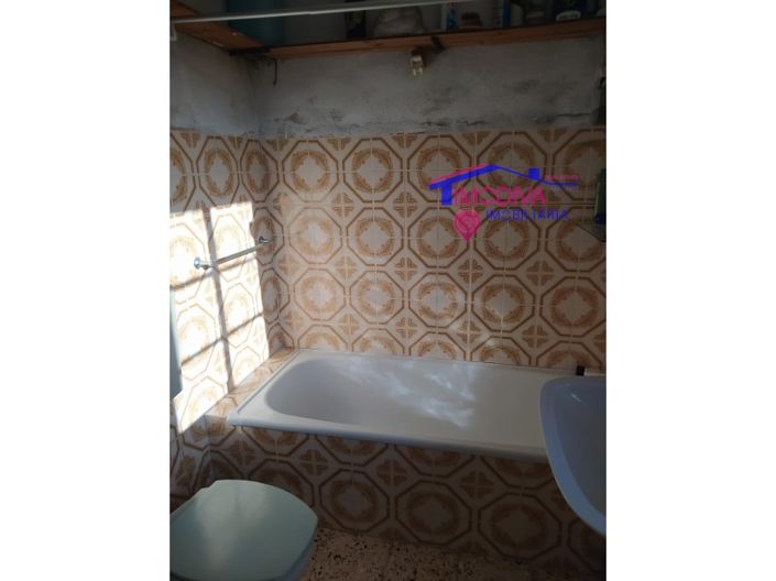 Image No.15-3 Bed House for sale