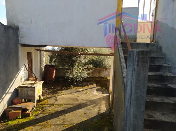 Image No.7-3 Bed House for sale