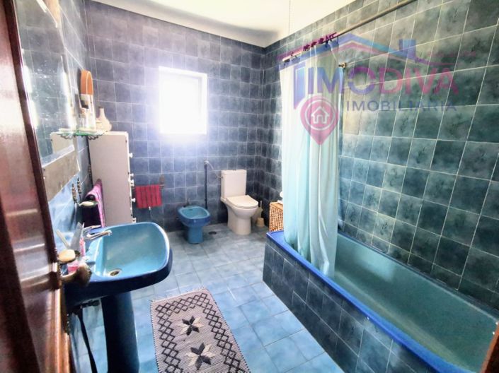 Image No.17-3 Bed House for sale
