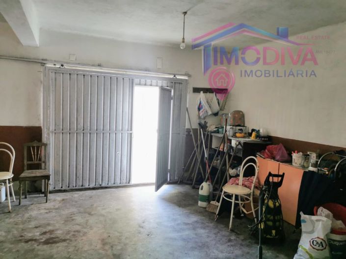 Image No.28-3 Bed House for sale
