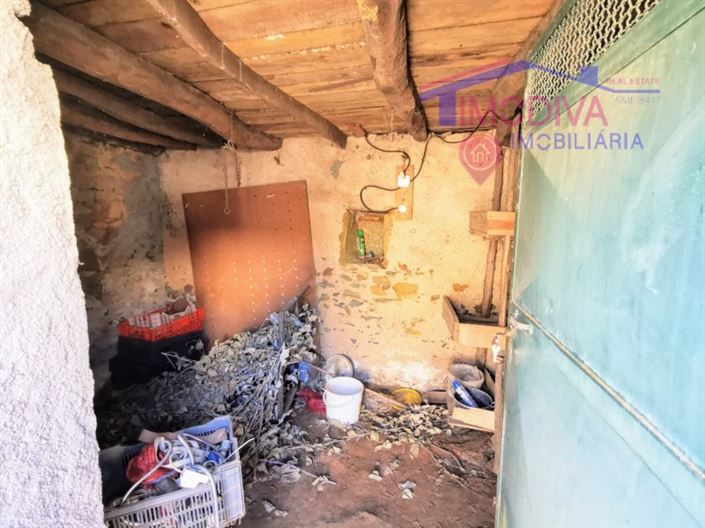 Image No.18-3 Bed House for sale