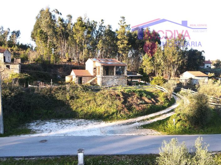 Image No.5-Maison de 1 chambre à vendre à Figueiró dos Vinhos