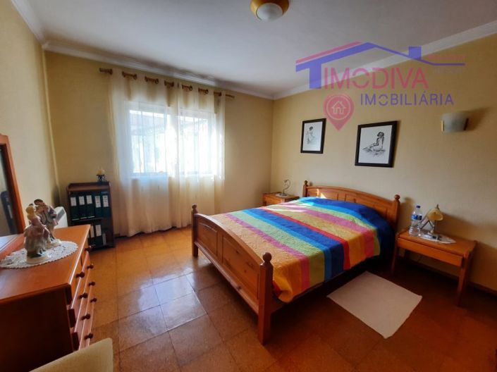 Image No.24-5 Bed House for sale