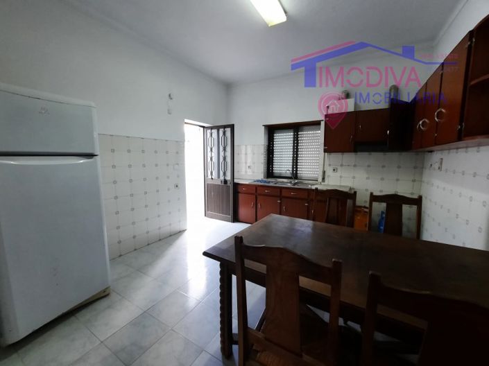 Image No.9-5 Bed House for sale