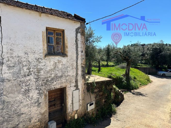 Image No.13-2 Bed House for sale