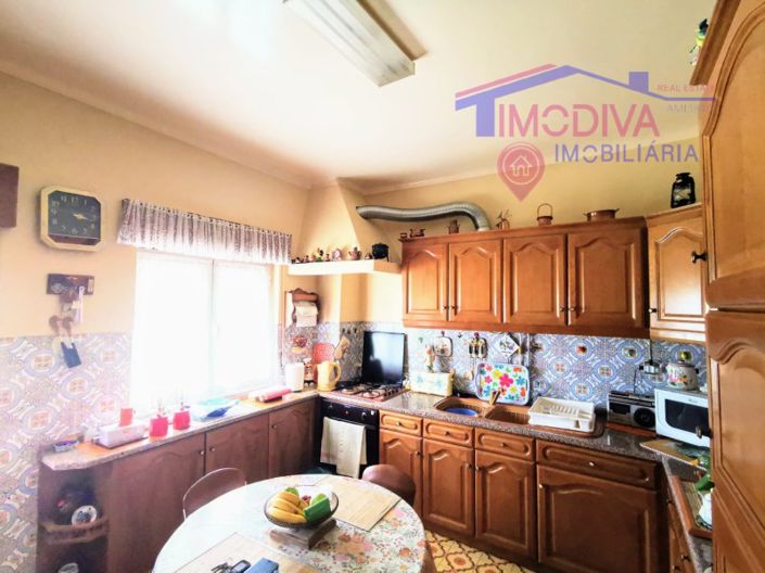 Image No.12-4 Bed House for sale