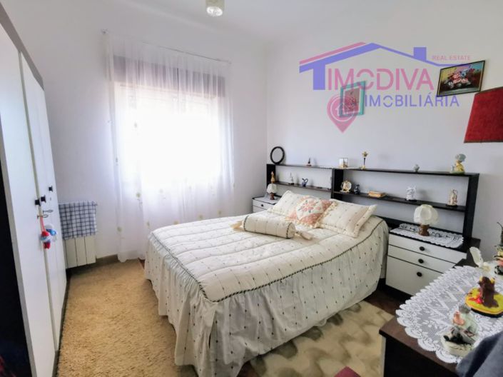 Image No.14-4 Bed House for sale