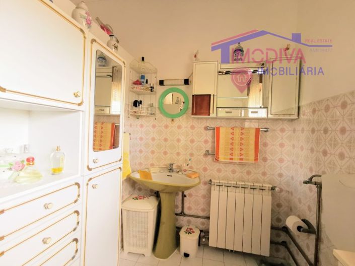 Image No.16-4 Bed House for sale