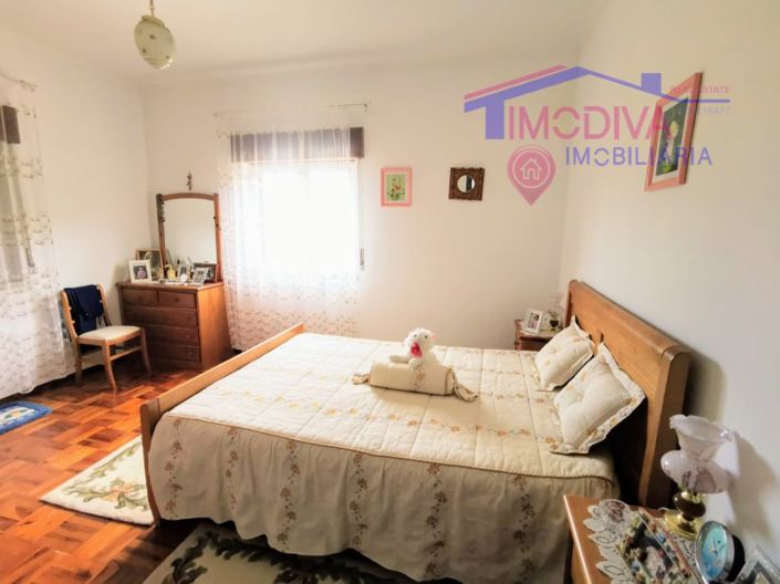 Image No.21-4 Bed House for sale