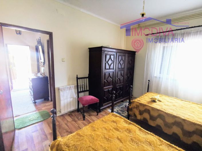 Image No.31-4 Bed House for sale