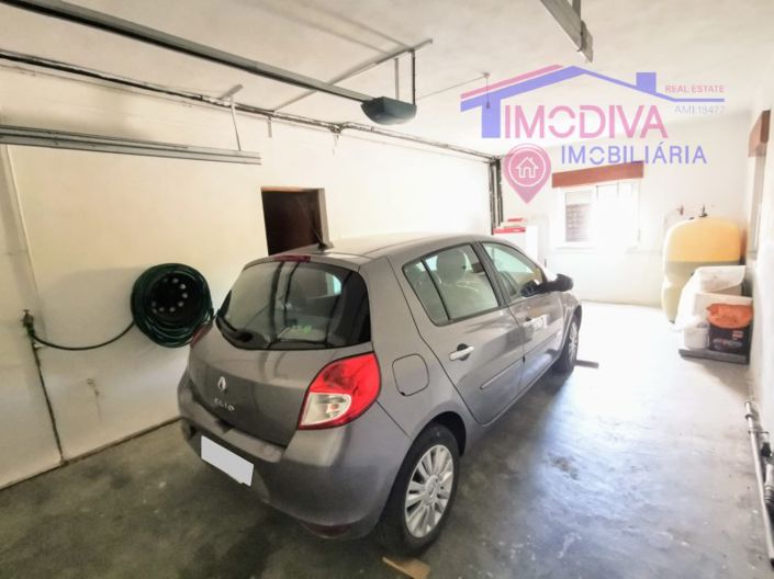 Image No.35-4 Bed House for sale