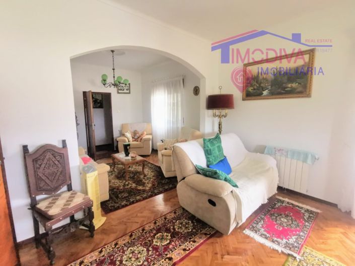 Image No.7-4 Bed House for sale