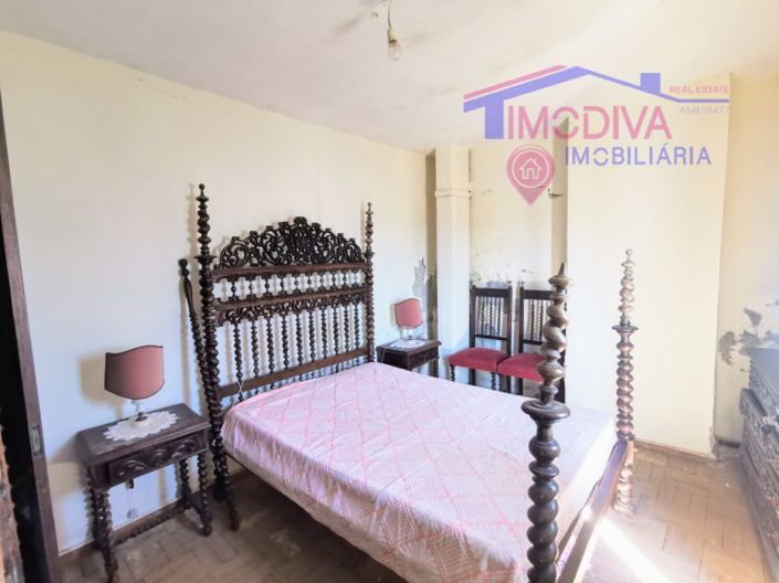 Image No.8-3 Bed House for sale