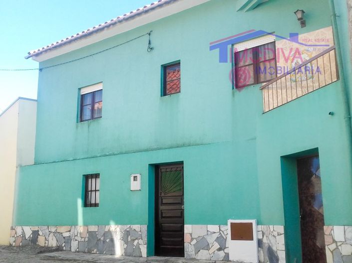 Image No.1-Maison de 4 chambres à vendre à Figueiró dos Vinhos