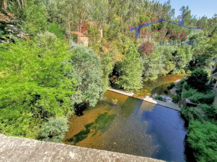 Image No.40-Bar for sale