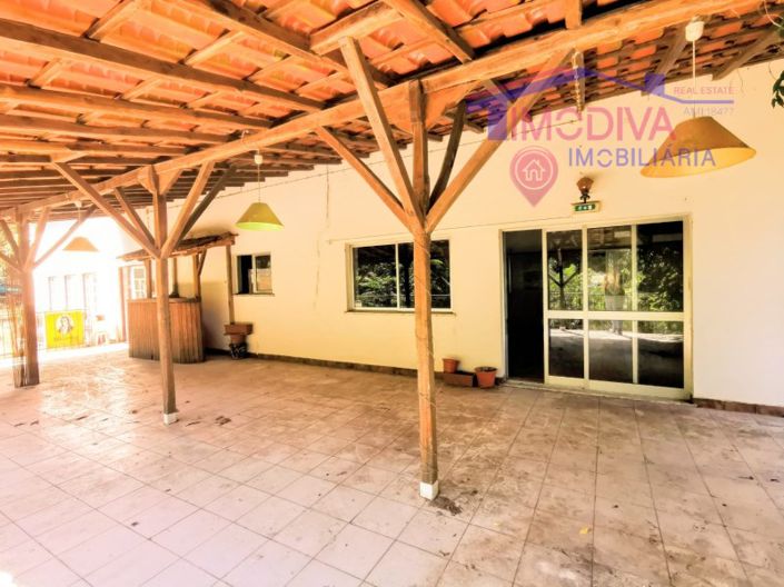 Image No.3-Bar for sale