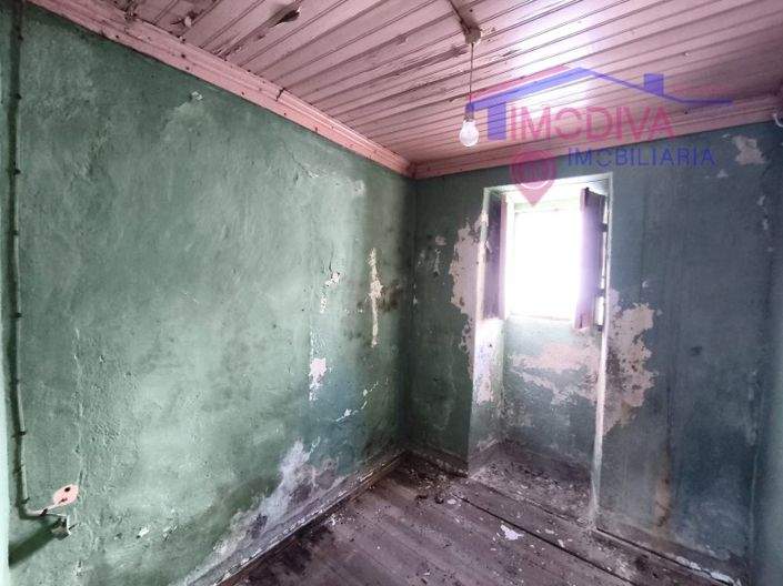 Image No.17-5 Bed House for sale