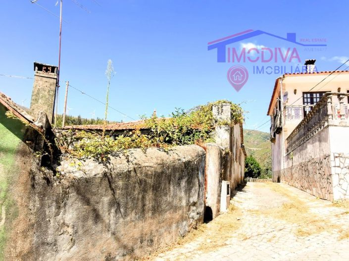 Image No.24-5 Bed House for sale