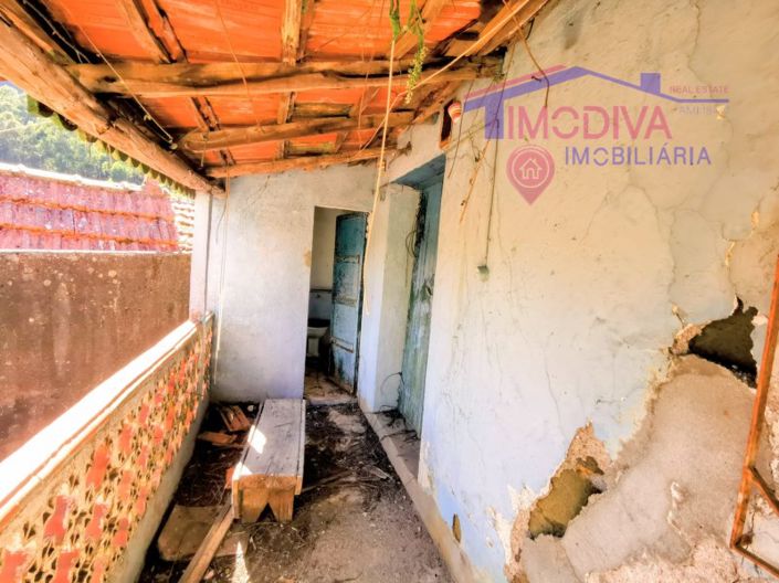 Image No.28-5 Bed House for sale