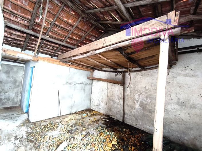 Image No.5-5 Bed House for sale