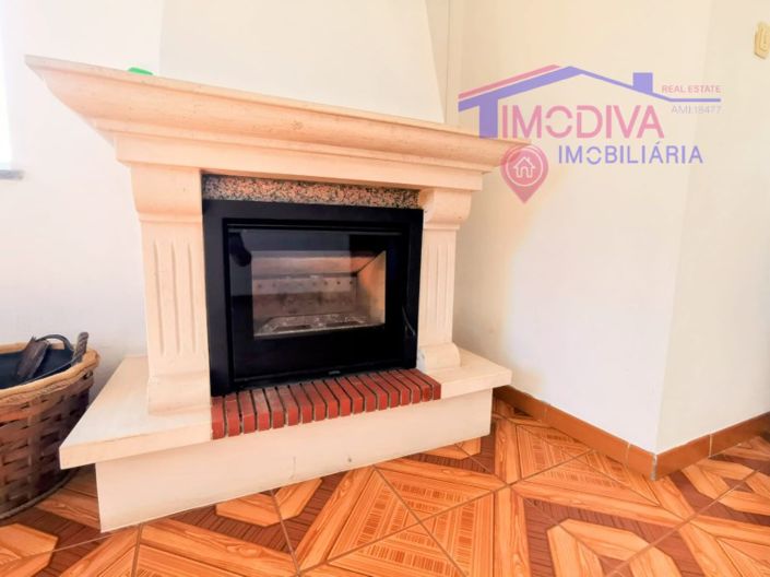 Image No.1-3 Bed House for sale