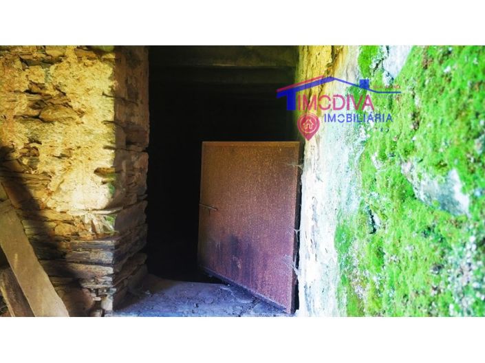 Image No.12-2 Bed House for sale