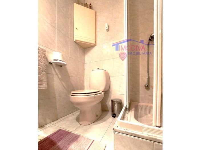 Image No.18-4 Bed House for sale