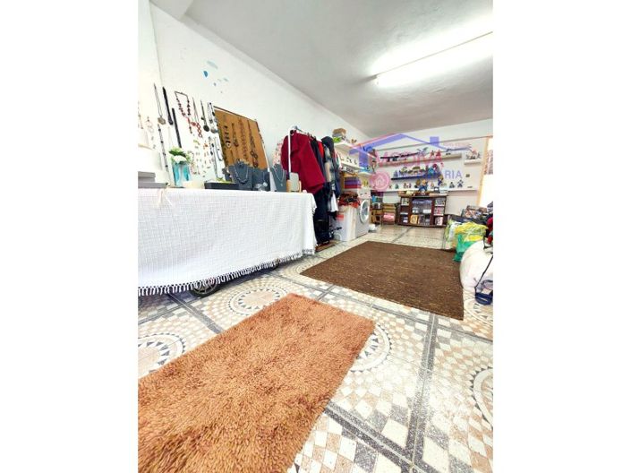 Image No.30-4 Bed House for sale