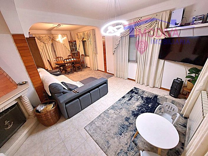 Image No.7-4 Bed House for sale