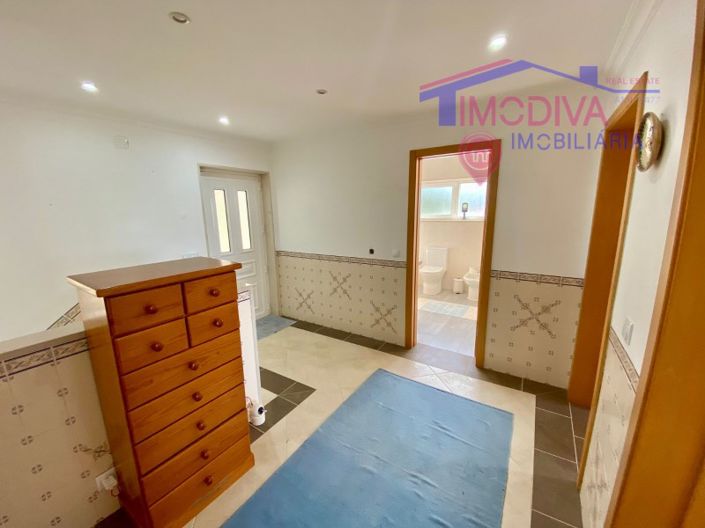 Image No.14-4 Bed Farmhouse for sale