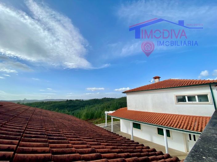 Image No.49-4 Bed Farmhouse for sale