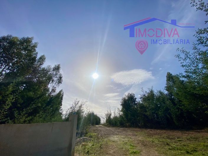 Image No.68-4 Bed Farmhouse for sale