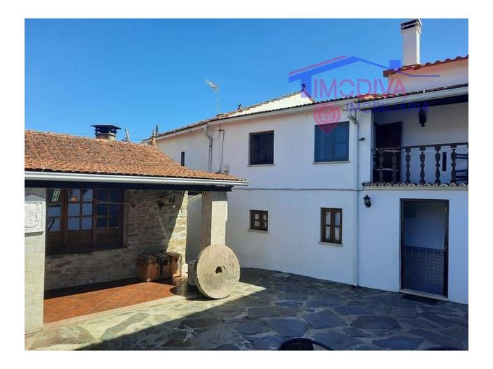 Image No.3-4 Bed House for sale