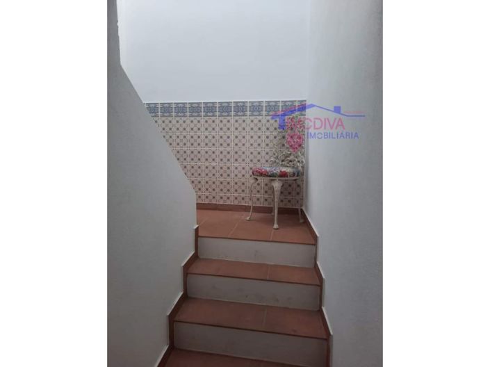 Image No.15-4 Bed House for sale