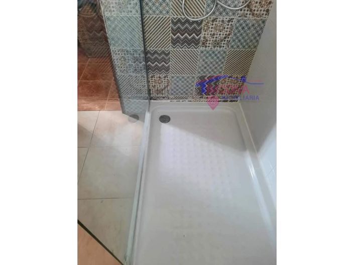 Image No.18-4 Bed House for sale