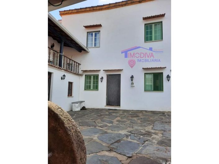 Image No.5-4 Bed House for sale