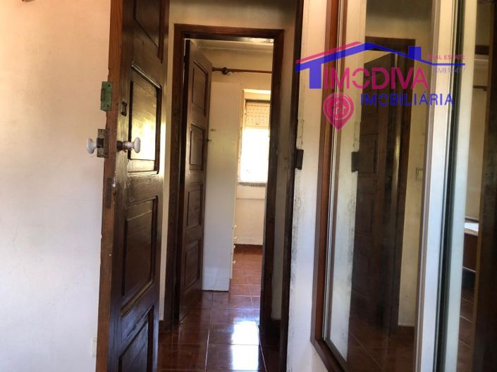 Image No.10-3 Bed House for sale