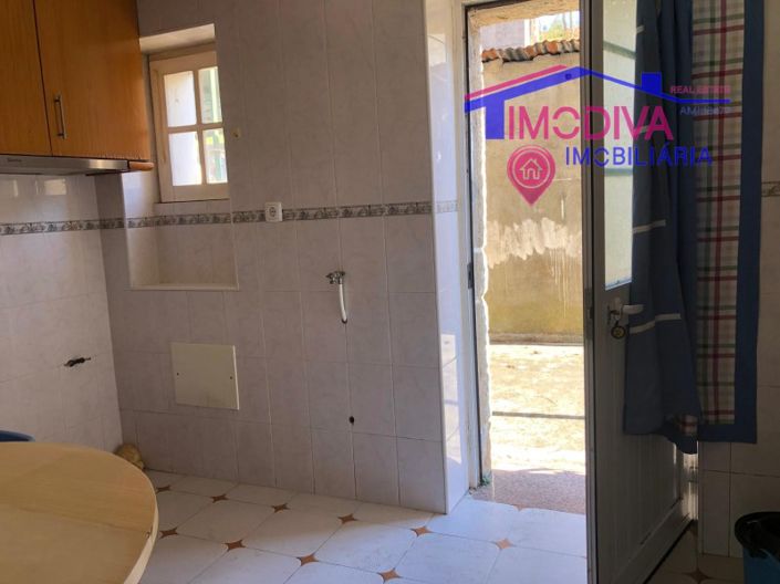 Image No.18-3 Bed House for sale