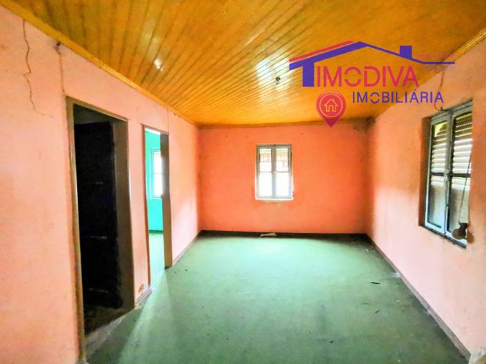 Image No.12-2 Bed House for sale