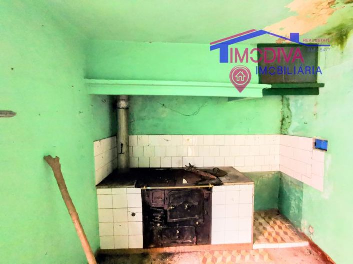 Image No.5-2 Bed House for sale