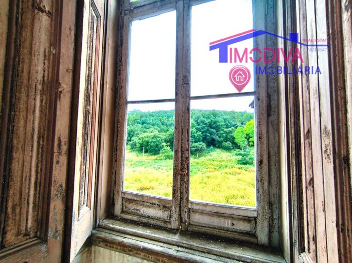 Image No.19-8 Bed Farmhouse for sale