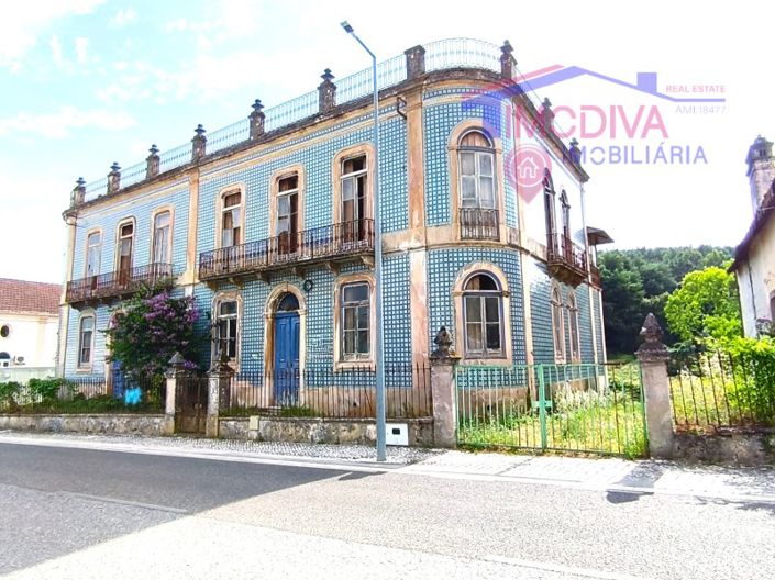 Image No.2-8 Bed Farmhouse for sale