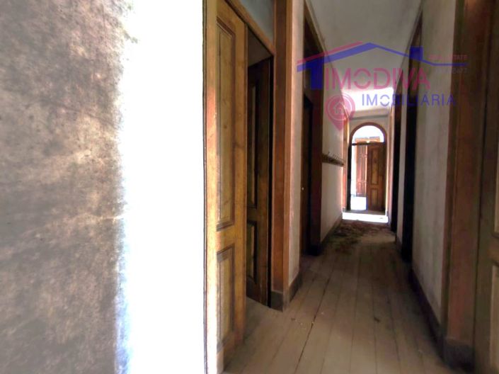 Image No.37-8 Bed Farmhouse for sale