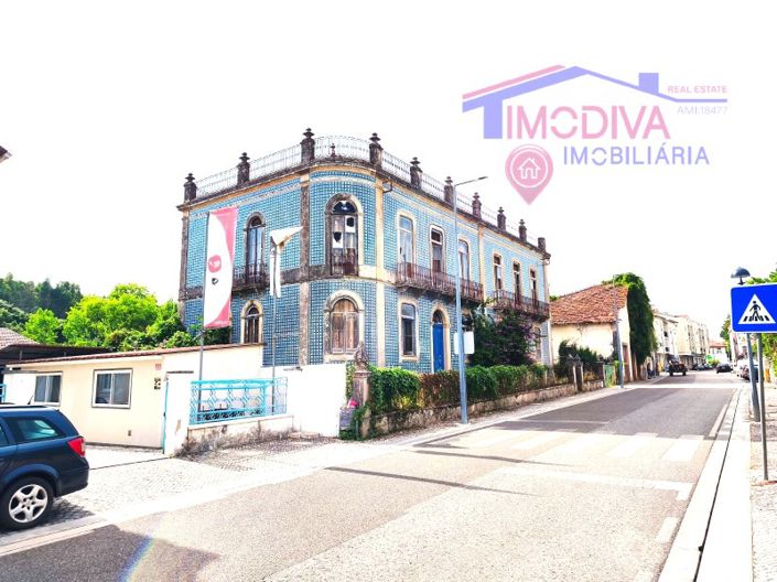 Image No.55-8 Bed Farmhouse for sale