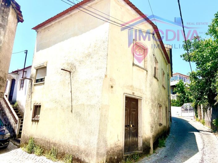 Image No.2-Maison de 4 chambres à vendre à Castanheira de Pêra