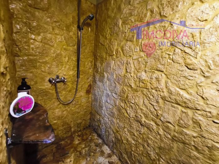 Image No.109-3 Bed House for sale